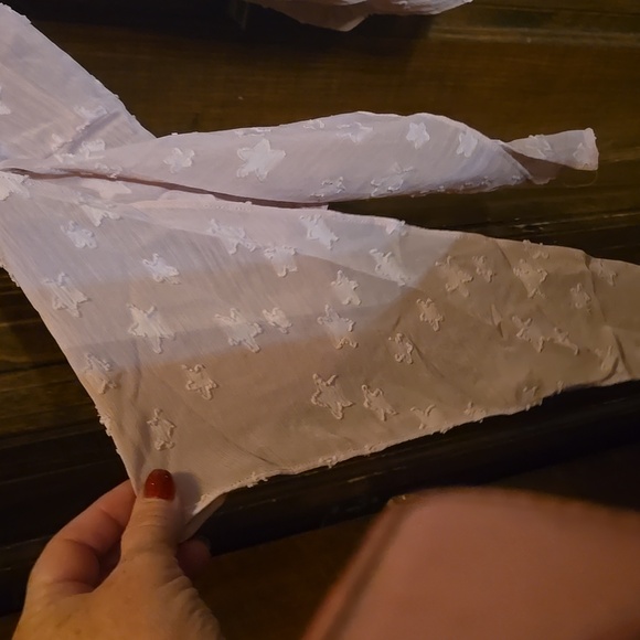 By Together Cold Shoulder Top W Adjustable Strapa - Picture 7 of 7